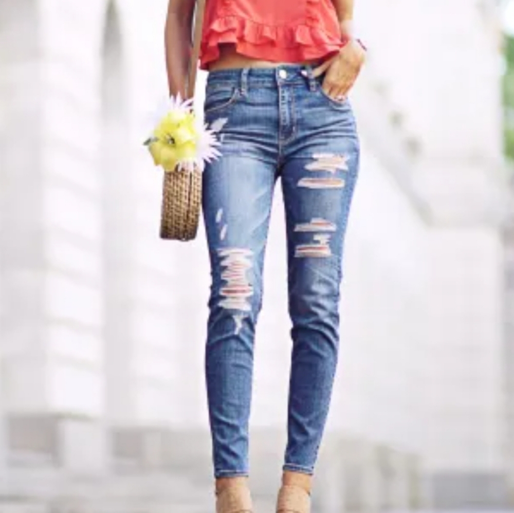 American Eagle Destroyed Jeggings